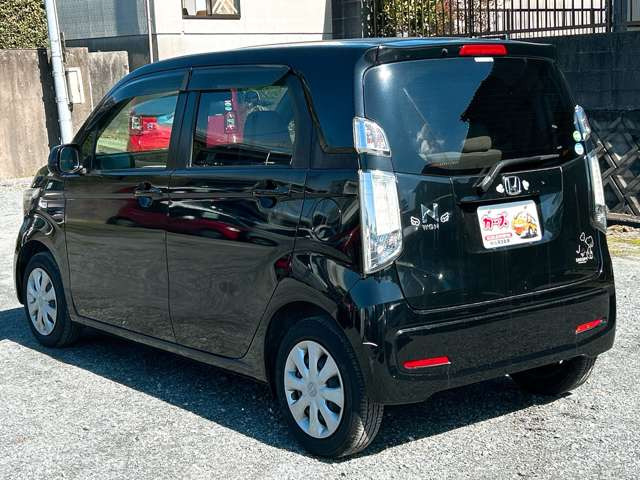 ���X�ł͌y�����Ԃ��畁�ʎԂ܂ŕ��L���I�[�����[�J�[�̎Ԏ�E�F�E�O���[�h��L�x�ɑ����Ă���܂��B