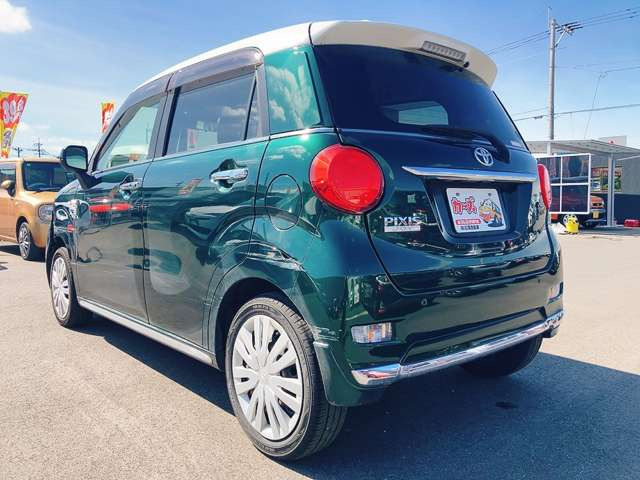 ���X�ł͌y�����Ԃ��畁�ʎԂ܂ŕ��L���I�[�����[�J�[�̎Ԏ�E�F�E�O���[�h��L�x�ɑ����Ă���܂��B