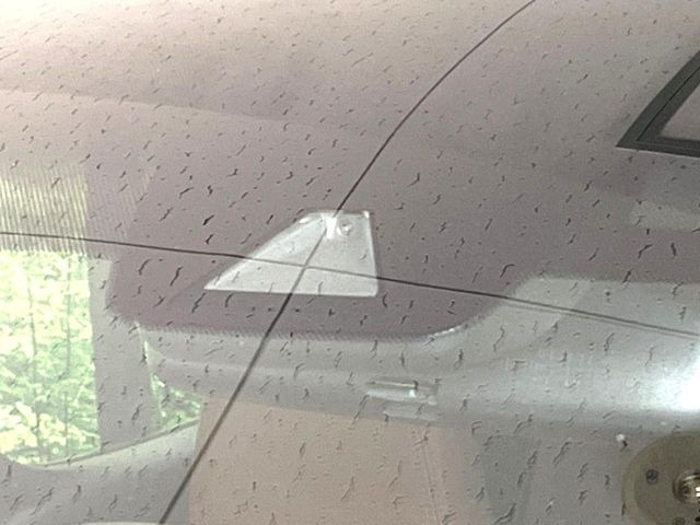 【トヨタセーフティセンス】走行中に前方の車両等を認識し、衝突しそうな時は警報とブレーキで衝突回避と被害軽減をアシスト。より安全にドライブをお楽しみいただけます。