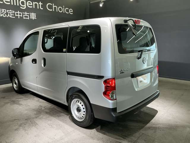 NV200バネットバン1.6 DX