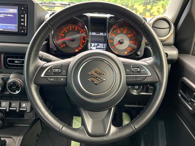 �y�����v�����X�e�A�����O�z�㎿�Ȋv���g�p���邱�ƂŁA��ɂ����������݂ƂĂ��^�]���₷���n���h���ł���