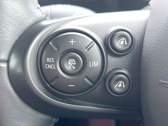 �����[�_�[�N���[�Y�R���g���[��:�O�̎ԂƂ̎Ԋԋ��������ɂƂ�A��葬�x�Ŏ������s���Ă���鎟����̃N���[�Y�R���g���[��!��ɍ������H�⎩���Ԑ�p���H�Ŏg�p����֗��ȋ@�\�ł�!