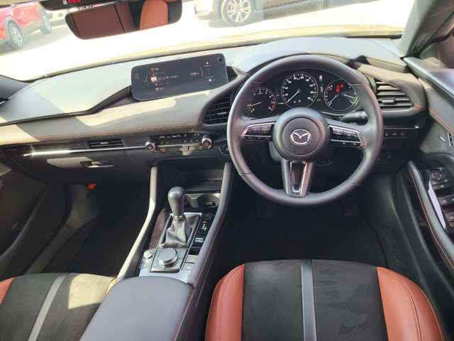 MAZDA3ファストバック1.5 15S レトロスポーツエディション