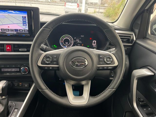 �y�����v�����X�e�A�����O�z�㎿�Ȋv���g�p���邱�ƂŁA��ɂ����������݂ƂĂ��^�]���₷���n���h���ł���