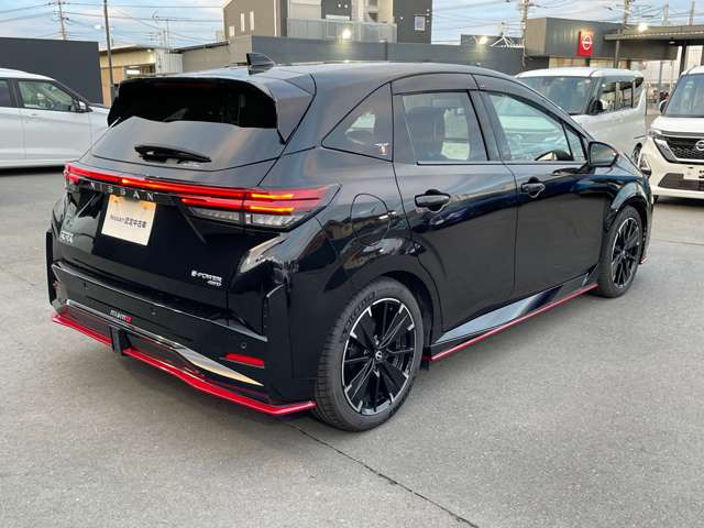ノートオーラ1.2 NISMO チューンド e-POWER 4WD