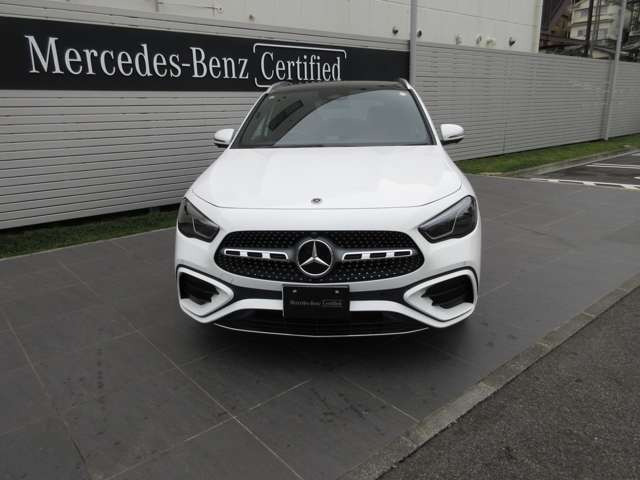 GLAクラスGLA200d 4マチック AMGラインパッケージ 4WD