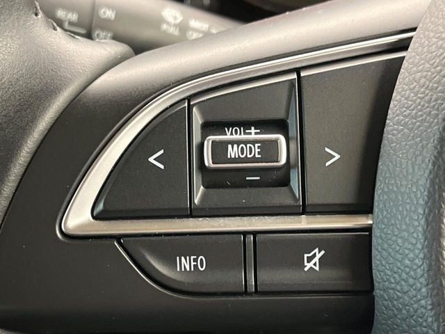 �y�X�e�A�����O�X�C�b�`�z�^�]���A�O������ڐ������炷���ƂȂ��A�I�[�f�B�I���̑��삪�\�ȕ֗��@�\!���S&���K�ȃh���C�u�����o���Ă���܂���