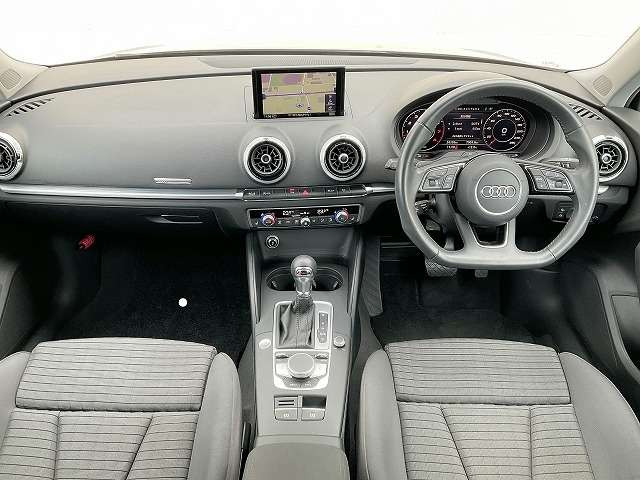 A3スポーツバック30 TFSI スポーツ