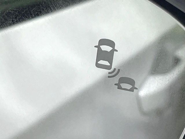 �y�u���C���h�X�|�b�g�C���t�H���[�V�����z���s���A�h�A�~���[�̎��p�ɂȂ�₷���ӏ��Ɍ㑱�Ԃ��ڋ߂���ƃT�C�h�~���[�t�߂Ɍx����\���A�h���C�o�[�ɒ��ӊ��N�����Ă���܂��B