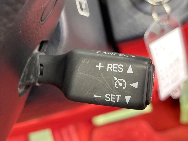 �y�N���[�Y�R���g���[���z�������H�����N���N���s�B�A�N�Z���𗣂��Ă���葬�x�ő��s���ł��A�������^�]���̕��S���y��!�����E�������ȒP�ȃX�C�b�`����Œ����ł��܂��B