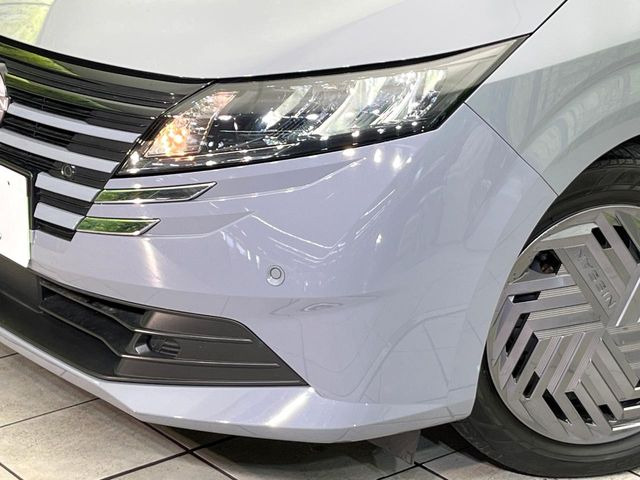 �yLED�w�b�h���C�g�z���V����ԑ��s�����ǍD�Ȏ��E���m�ۂ����S���ĉ^�]�ł��鍂�P�xLED�w�b�h���C�g�𑕔�!�_�����x�������A����d�͂��}�����Ă��܂��B