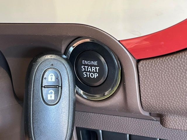 �y�L�[�t���[�V�X�e���z�J�o����|�P�b�g�ɓ��ꂽ�܂܂ł��h�A�̎{���E�������\�ȃX�}�[�g�L�[�𑕔��B�G���W���̃I���E�I�t�����J�M�����o���K�v����������Ƃ��Ă��֗��ł���