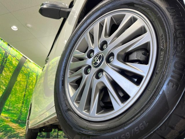 �y����15�C���`�A���~�z�C�[���z�O�ςɃ}�b�`���������A���~�z�C�[���𑕒����Ă���܂��B�e��ЊO�A���~�z�C�[����A�X�^�b�h���X�^�C�����戵�����Ă���܂��B���񂲑��k����������