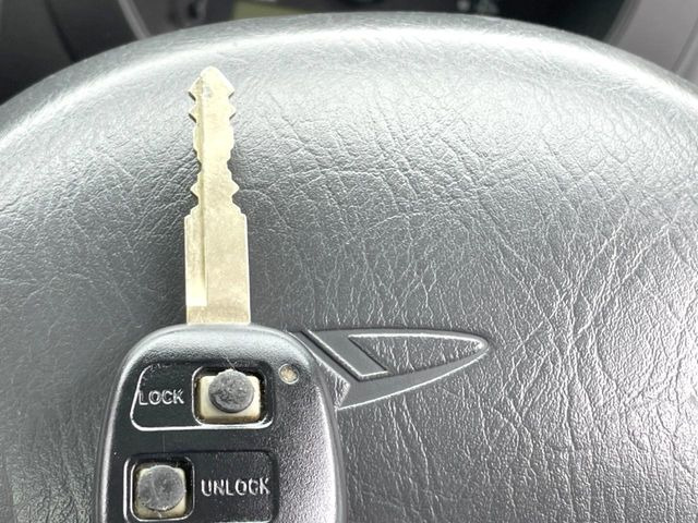 �y�L�[���X�z�������ꂽ�ꏊ����ł��{�^����Ńh�A�̊J���E�{�����ł���̂łƂ��Ă��֗�!�h�A�̌�������ɏ������邱�Ƃ�����܂���