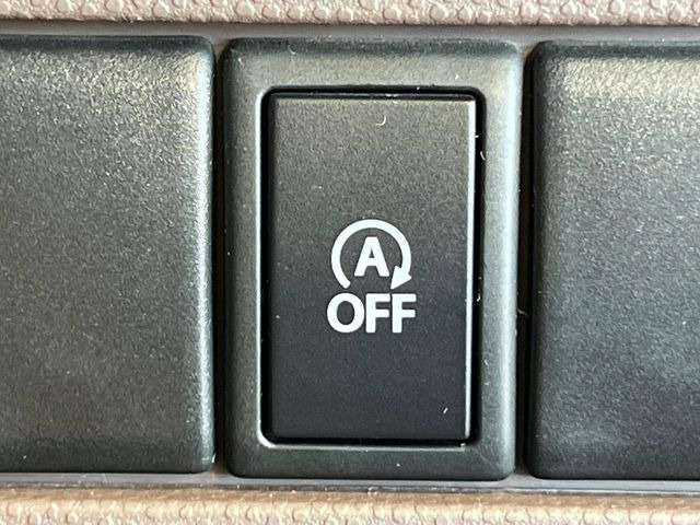 �y�A�C�h�����O�X�g�b�v�z�ԐM����a�؂Œ�Ԃ����ۂɃG���W�����~���A���ʂȔR���̏����}���܂��B�R��������ی�ɂȂ���@�\��G���W���̓u���[�L�𗣂��΍Ďn�����܂��B