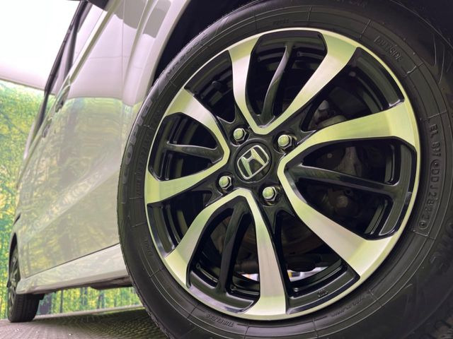 �y����14�C���`�A���~�z�C�[���z�O�ςɃ}�b�`���������A���~�z�C�[���𑕒����Ă���܂��B�e��ЊO�A���~�z�C�[����A�X�^�b�h���X�^�C�����戵�����Ă���܂��B���񂲑��k����������