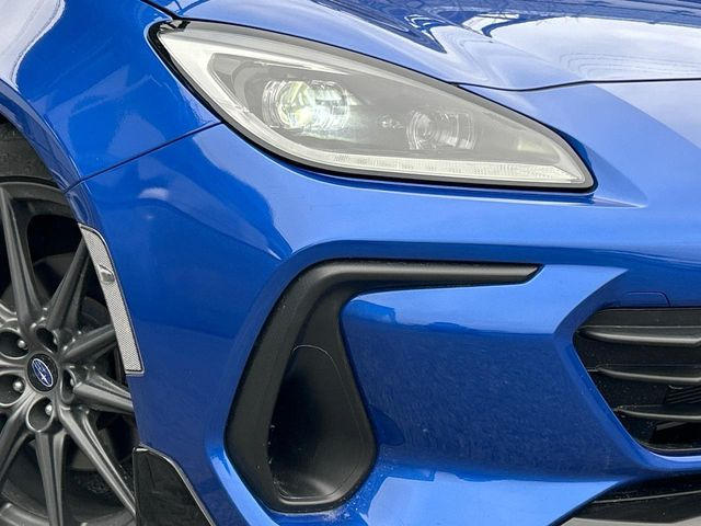 �yLED�w�b�h���C�g�z���V����ԑ��s�����ǍD�Ȏ��E���m�ۂ����S���ĉ^�]�ł��鍂�P�xLED�w�b�h���C�g�𑕔�!�_�����x�������A����d�͂��}�����Ă��܂��B