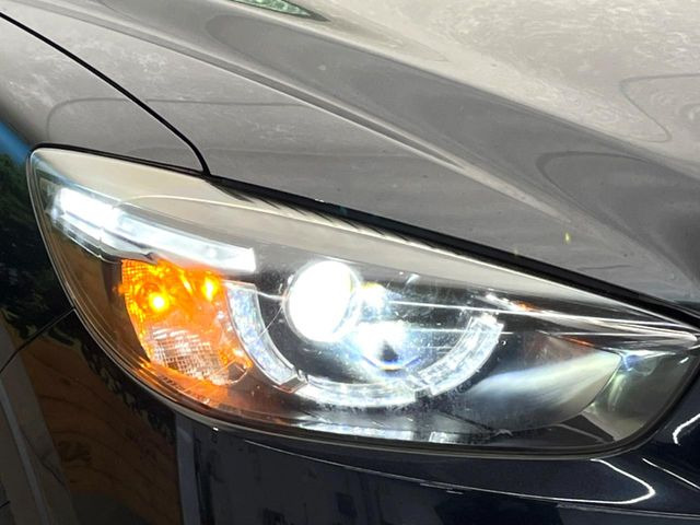 �yLED�w�b�h���C�g�z���V����ԑ��s�����ǍD�Ȏ��E���m�ۂ����S���ĉ^�]�ł��鍂�P�xLED�w�b�h���C�g�𑕔�!�_�����x�������A����d�͂��}�����Ă��܂��B