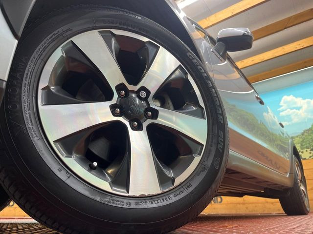 �y����17�C���`�A���~�z�C�[���z�O�ςɃ}�b�`���������A���~�z�C�[���𑕒����Ă���܂��B�e��ЊO�A���~�z�C�[����A�X�^�b�h���X�^�C�����戵�����Ă���܂��B���񂲑��k����������