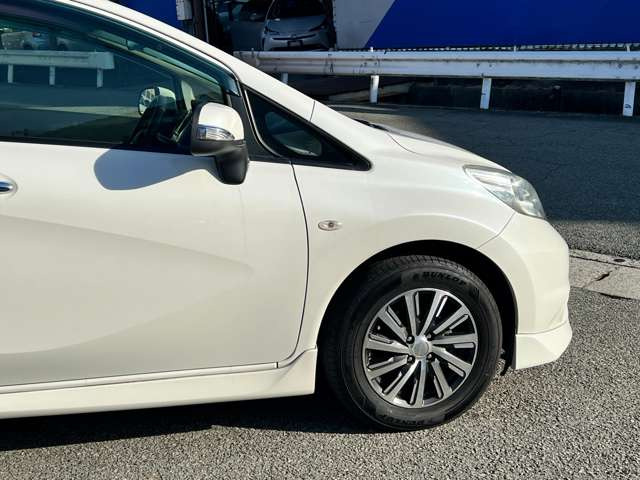 ���Ђ́A���q���܂̃j�[�Y�ɂ������o����悤�A�L�x�ȎԎ����葵���Ă���܂��B����芷���̍ۂ��A����A��낵�����肢�������܂��B