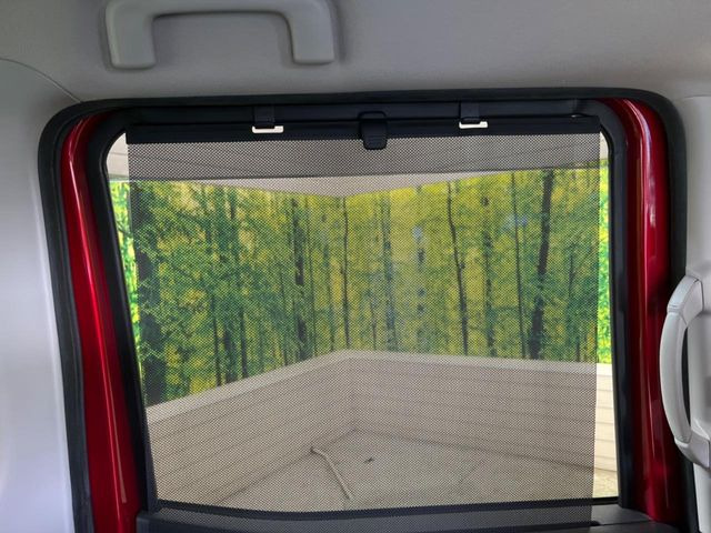 �y���[���V�F�[�h�z��������ԊO����̌���ῂ����Ƃ��ɃT�b�ƈ����o���Ďg����A���[���i�[�^�C�v�̃T���V�F�[�h�𑕔��B��Ȃɏ�������q�l���E�g�E�g�����������ȂǁA���Ђ����p����������