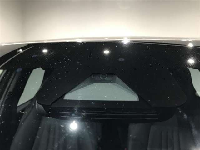 ヤリス1.5 ハイブリッド X