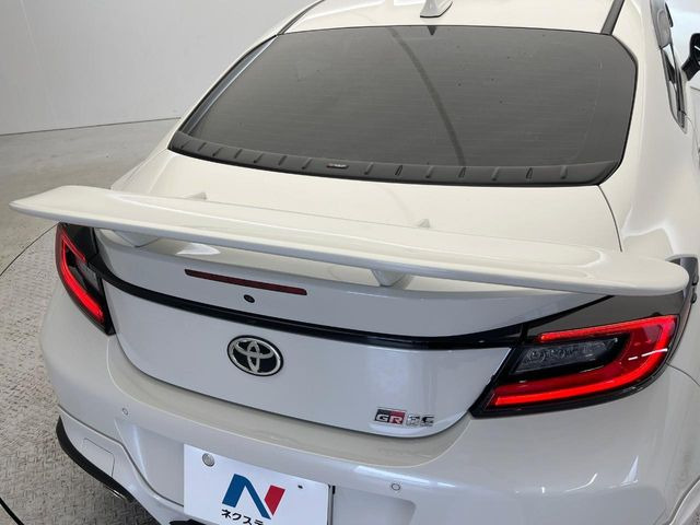 �y��^�����X�|�C���[�z�X�|�[�c�J�[�炵�����O�b�ƈ�������^�����X�|�C���[�𑕒��􍂑����s���̃X�^�r���e�B(���s���萫)����ɖ𗧂��܂��B