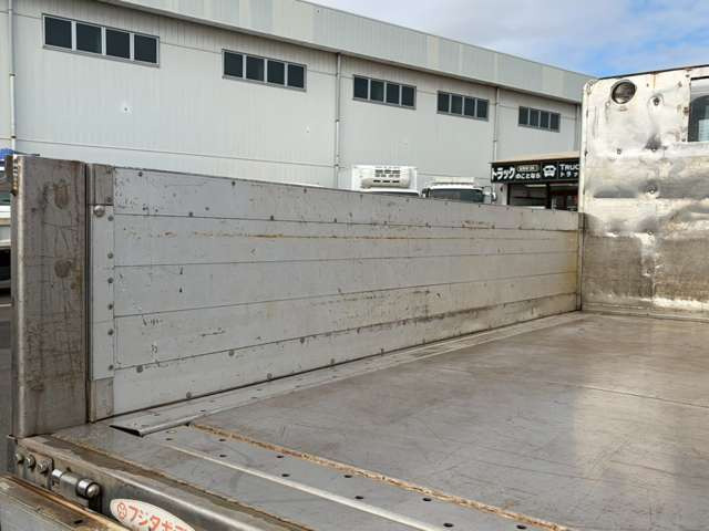 �[�������݌ɂ͂������A����]�̏��������`������������΂��q�l�ɂ҂������1������T���������܂�!