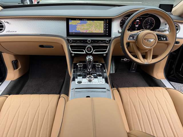 12.3�C���`�^�b�`�X�N���[���i�r�ETV�ECD�EDVD�E�u���[�g�D�[�X�E���[�^�����O�f�B�X�v���C�B