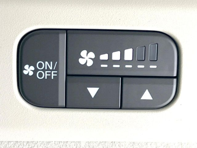 �y�T�[�L�����[�^�[�z�G�A�R���̕����㕔���Ȃ܂œ͂��Ă���A�L���ԓ���Ԃł��f�������K�ȉ��x�ɂȂ�܂����^�Ă�^�~�ɕ֗��ȋ@�\�ł��B