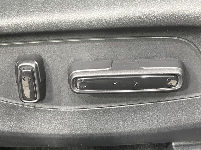 �y�p���[�V�[�g�z�X�C�b�`��ŊȒP�ɃV�[�g�̔��������\!�d��������͂�����܂���!���K�ȃV�[�g�|�W�V�����ɃZ�b�g���āA���K�ȃh���C�u�����y���݂��������B