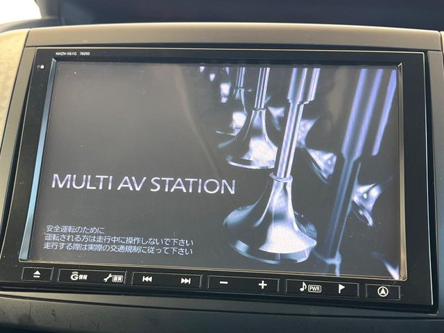 �y�����i�r�z�l�C�̏����i�r�𑕔����Ă���܂��B�i�r�̎g���₷���͂������A�I�[�f�B�I�@�\���[��!�L�����v�◷�s�͂������A�ʋ΂┃�����ȂǕ��i�̃h���C�u���y�����Ȃ�͂���