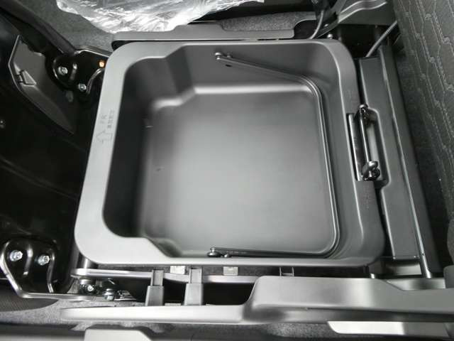 ����ȉ��Ɏ��[BOX������܂�!!