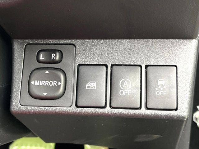 �y�A�C�h�����O�X�g�b�v�z�ԐM����a�؂Œ�Ԃ����ۂɃG���W�����~���A���ʂȔR���̏����}���܂��B�R��������ی�ɂȂ���@�\��G���W���̓u���[�L�𗣂��΍Ďn�����܂��B