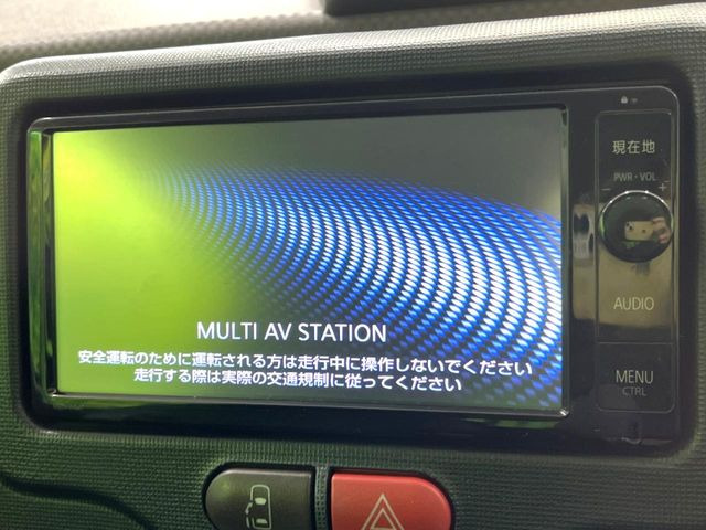 �y�����i�r�z�l�C�̏����i�r�𑕔����Ă���܂��B�i�r�̎g���₷���͂������A�I�[�f�B�I�@�\���[��!�L�����v�◷�s�͂������A�ʋ΂┃�����ȂǕ��i�̃h���C�u���y�����Ȃ�͂���