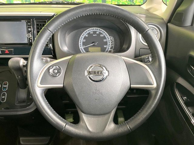 �y�����v�����X�e�A�����O�z�㎿�Ȋv���g�p���邱�ƂŁA��ɂ����������݂ƂĂ��^�]���₷���n���h���ł���