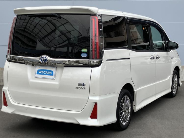 ノア1.8 ハイブリッド Si W×B II