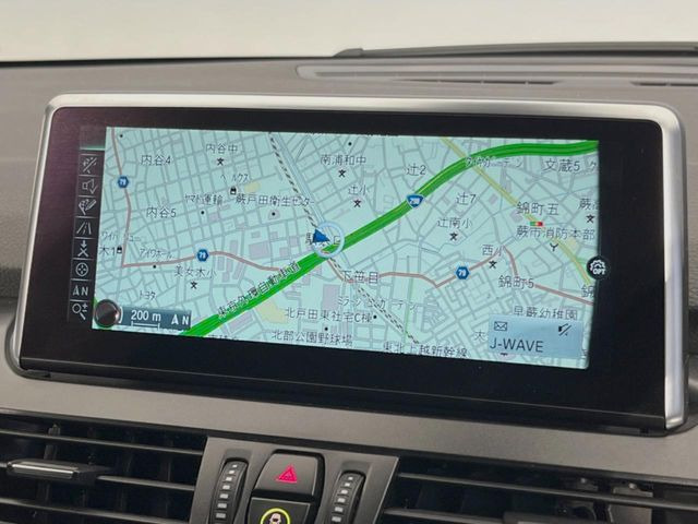 �������i�r:��̊��̂���i�r�́A����������ԓ������o���Ă���܂��B�I�[�f�B�I�@�\���[�����Ă���܂��̂ŁA�^�]�����y���߂܂���