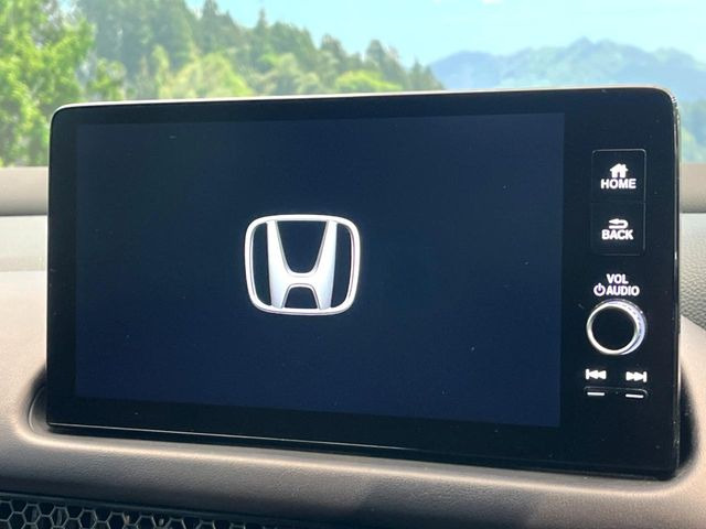 �y9�C���` �z���_�R�l�N�g�f�B�X�v���C�z���F���̍������ʃf�B�X�v���C�Ńi�r�̎g�p��A�������̃X�}�[�g�t�H���ƘA�g����bluetooth�ł̉��y�Đ����\�ł���