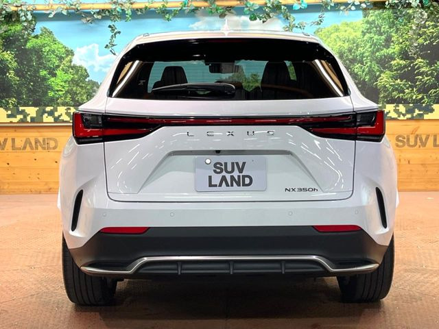 安心の最長10年・走行無制限保証(有償)をご用意。保証内容も充実はもちろん、無料点検&オイル交換や、年中無休の全国・24時間ロードサービスも付帯されておりますのでご安心下さい。