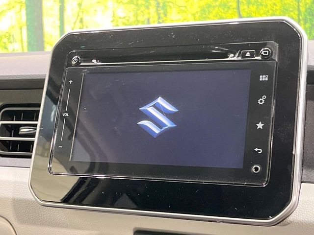 �y�����i�r�z�l�C�̏����i�r�𑕔����Ă���܂��B�i�r�̎g���₷���͂������A�I�[�f�B�I�@�\���[��!�L�����v�◷�s�͂������A�ʋ΂┃�����ȂǕ��i�̃h���C�u���y�����Ȃ�͂���