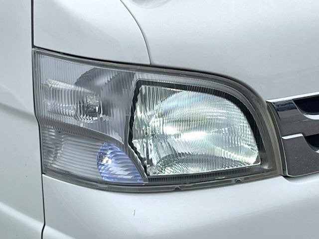 �yLED�w�b�h���C�g�z���V����ԑ��s�����ǍD�Ȏ��E���m�ۂ����S���ĉ^�]�ł��鍂�P�xLED�w�b�h���C�g�𑕔�!�_�����x�������A����d�͂��}�����Ă��܂��B