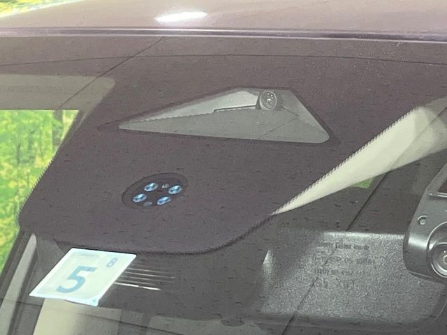 �y�z���_�Z���V���O�z���s���ɑO���̎ԗ�����F�����A�Փ˂������Ȏ��͌x��ƃu���[�L�ŏՓˉ���Ɣ�Q�y�����A�V�X�g�B�����S�Ƀh���C�u�����y���݂��������܂��B