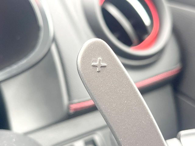 ���X�e�A�����O�p�h���V�t�g:�N�C�b�N�ȃV�t�g���삪�\!���X�|���X�������A���Ȃ��̃M�A�ϑ��ɂ�������Ƃ��Ă��Ă���܂�!���Ԃƈ�̂ƂȂ�鑕���ł��B