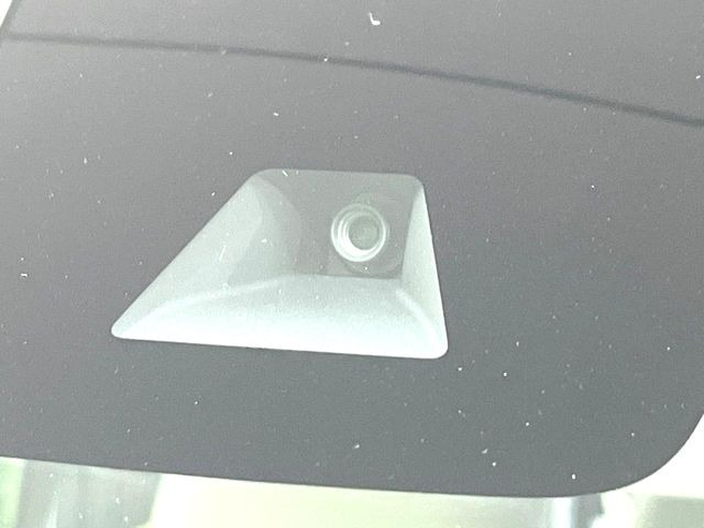 �y�O�He-Assist�z���s���ɑO���̎ԗ�����F�����A�Փ˂������Ȏ��͌x��ƃu���[�L�ŏՓˉ���Ɣ�Q�y�����A�V�X�g�B�����S�Ƀh���C�u�����y���݂��������܂��B