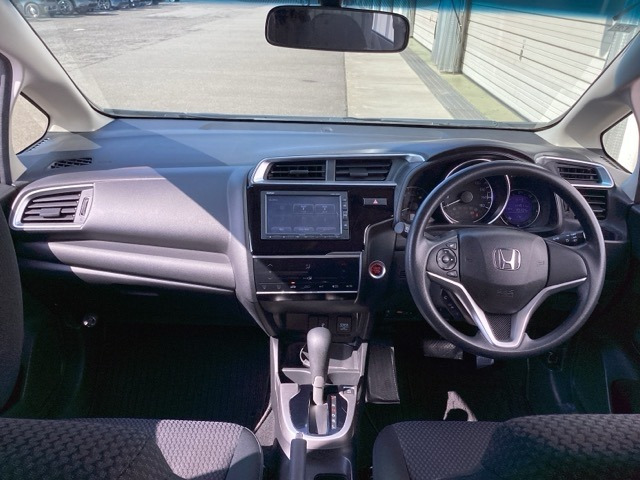 フィット1.3 13G Fパッケージ