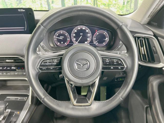 �y�����v�����X�e�A�����O�z�㎿�Ȋv���g�p���邱�ƂŁA��ɂ����������݂ƂĂ��^�]���₷���n���h���ł���