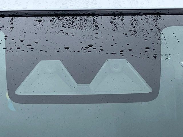 �y�X�}�[�g�A�V�X�g�z���s���ɑO���̎ԗ�����F�����A�Փ˂������Ȏ��͌x��ƃu���[�L�ŏՓˉ���Ɣ�Q�y�����A�V�X�g�B�����S�Ƀh���C�u�����y���݂��������܂��B