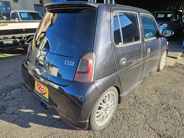 エッセカスタム