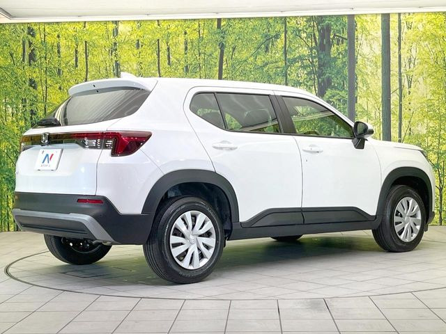 ☆全国のネクステージからお取り寄せが可能※!遠方の店舗に展示してあるクルマが気になる場合も、最寄りの店舗でご覧いただくことが可能です!是非私たちに要望をお聞かせください!※別途費用